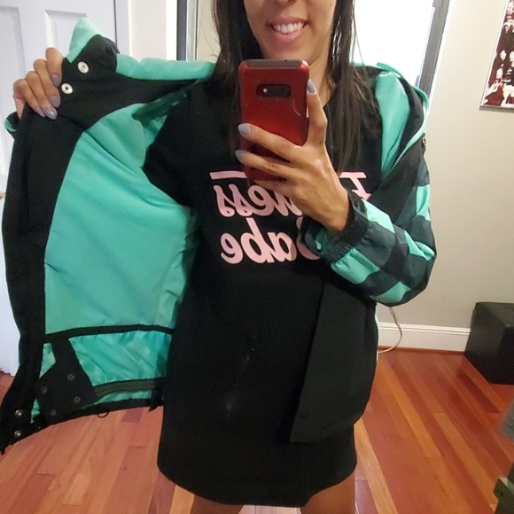 Winter jacket - Picture 3 of 4